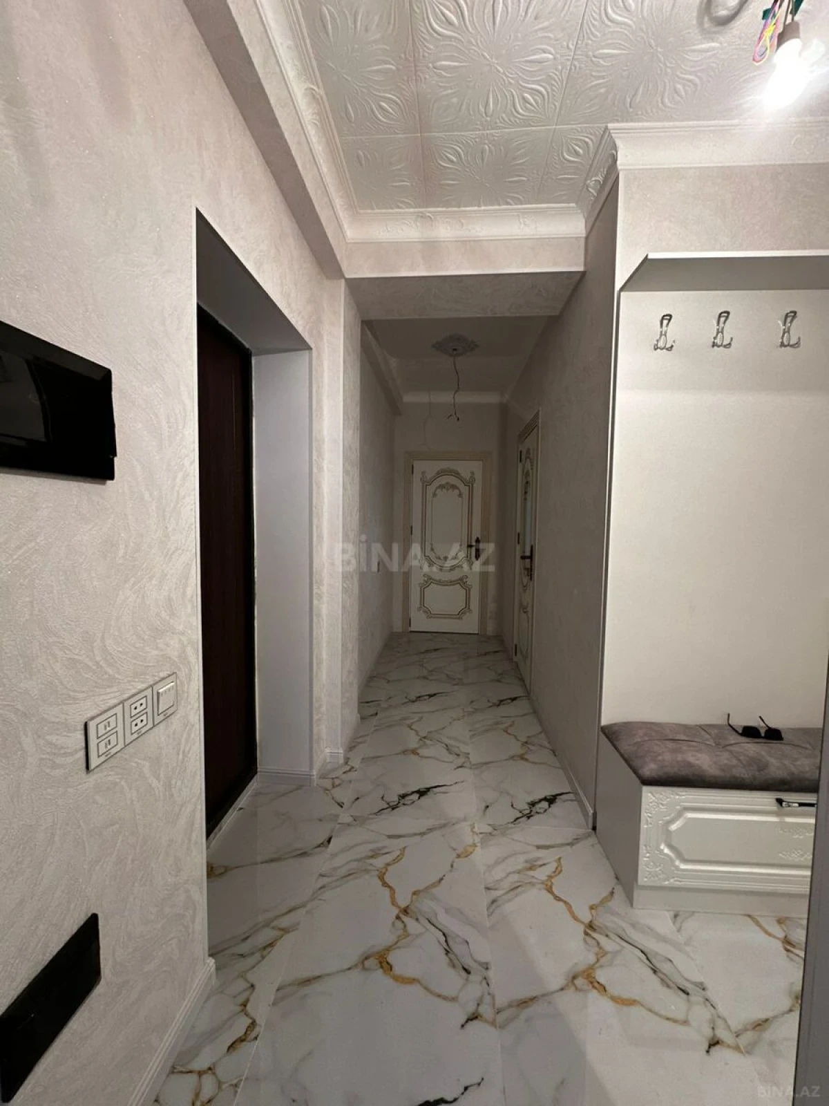 Satılır 2 otaqlı mənzil 75 m²