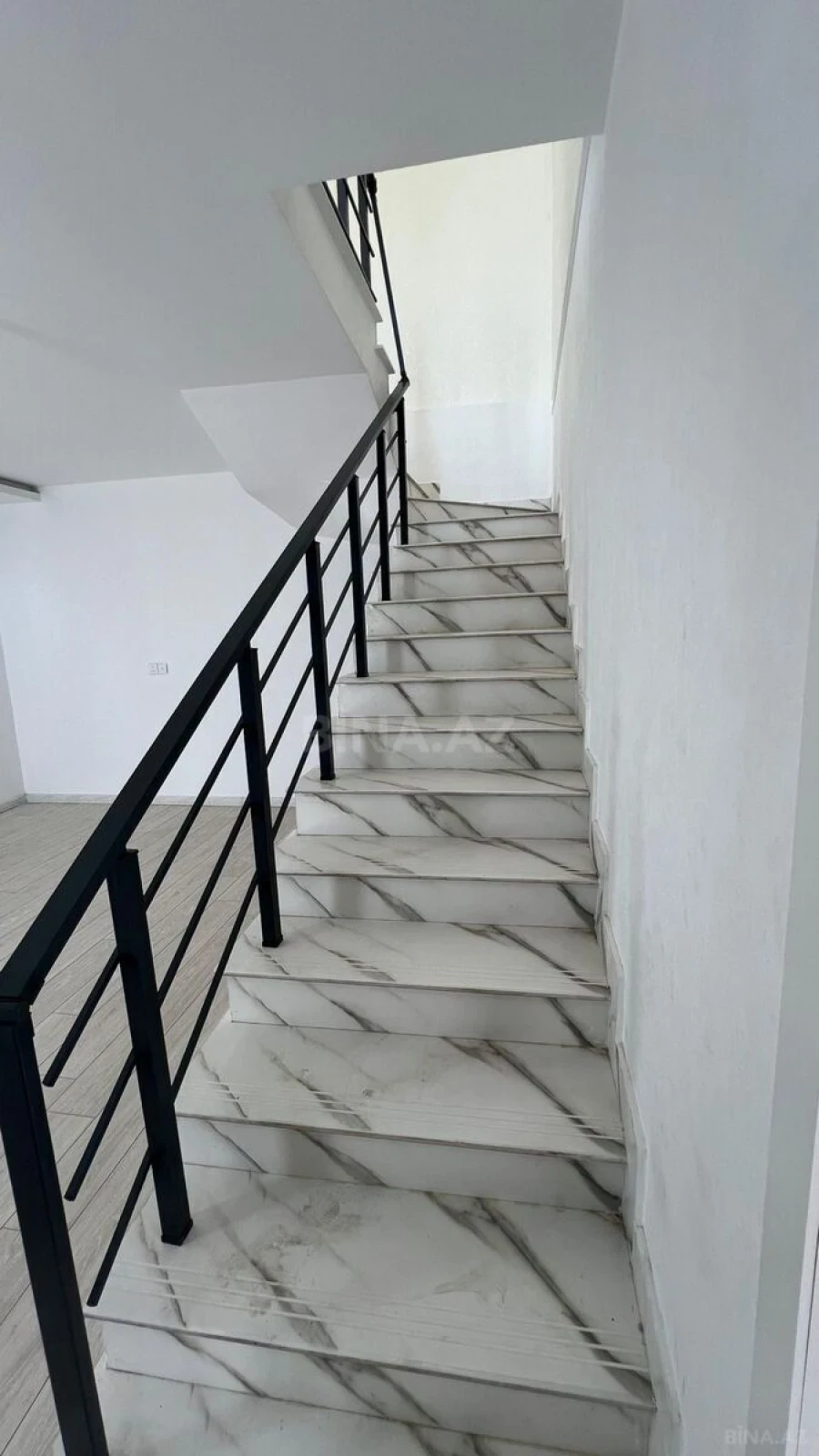 Satılır 4 otaqlı həyət evi 100 m²