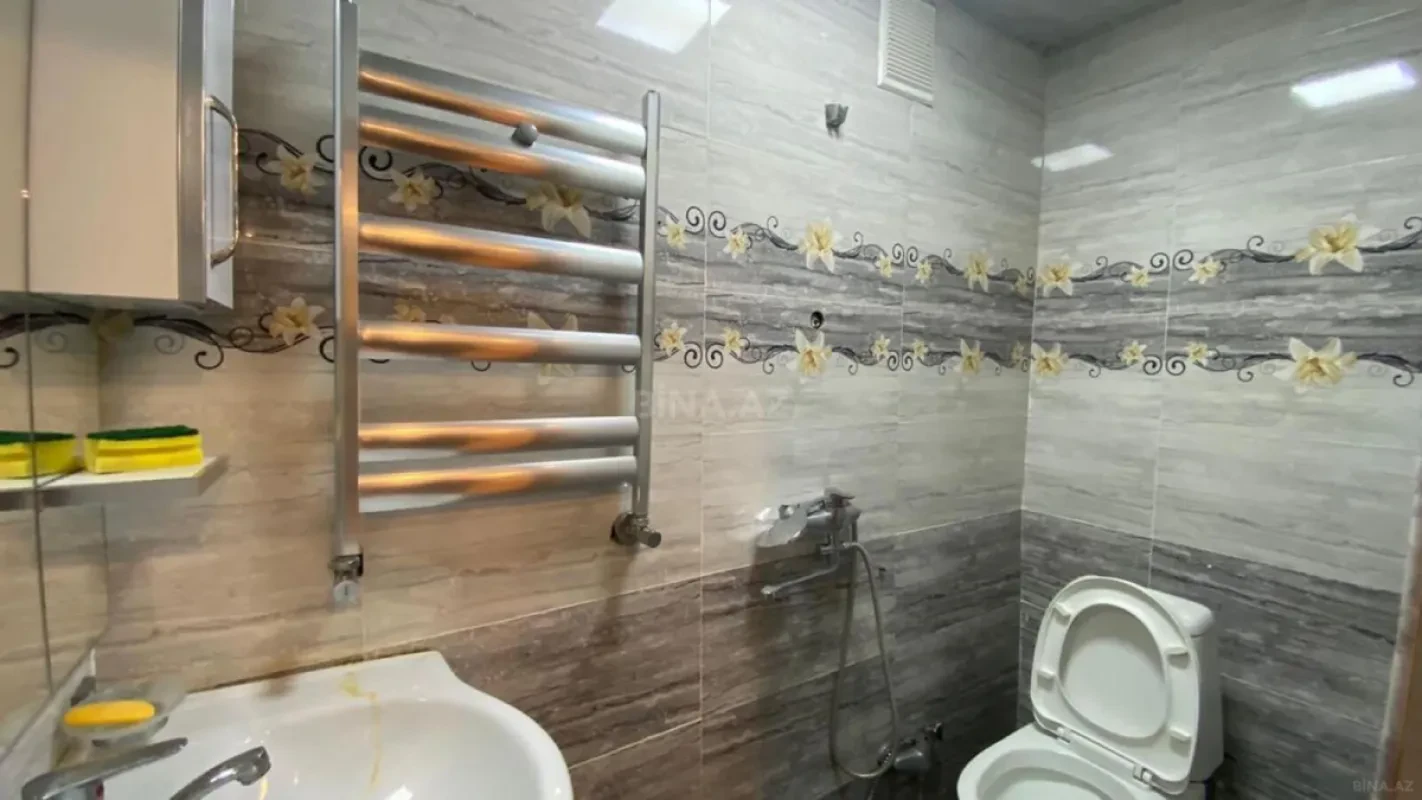 Kirayə verilir 2 otaqlı mənzil 70 m²