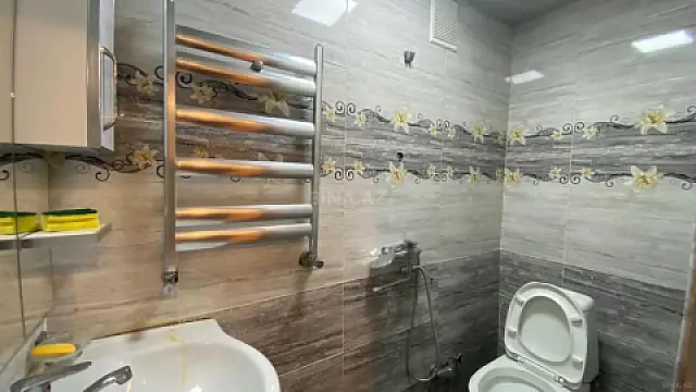 Kirayə verilir 2 otaqlı mənzil 70 m²