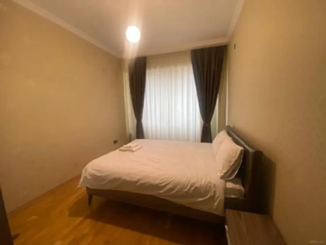 Kirayə verilir 2 otaqlı mənzil 73 m²