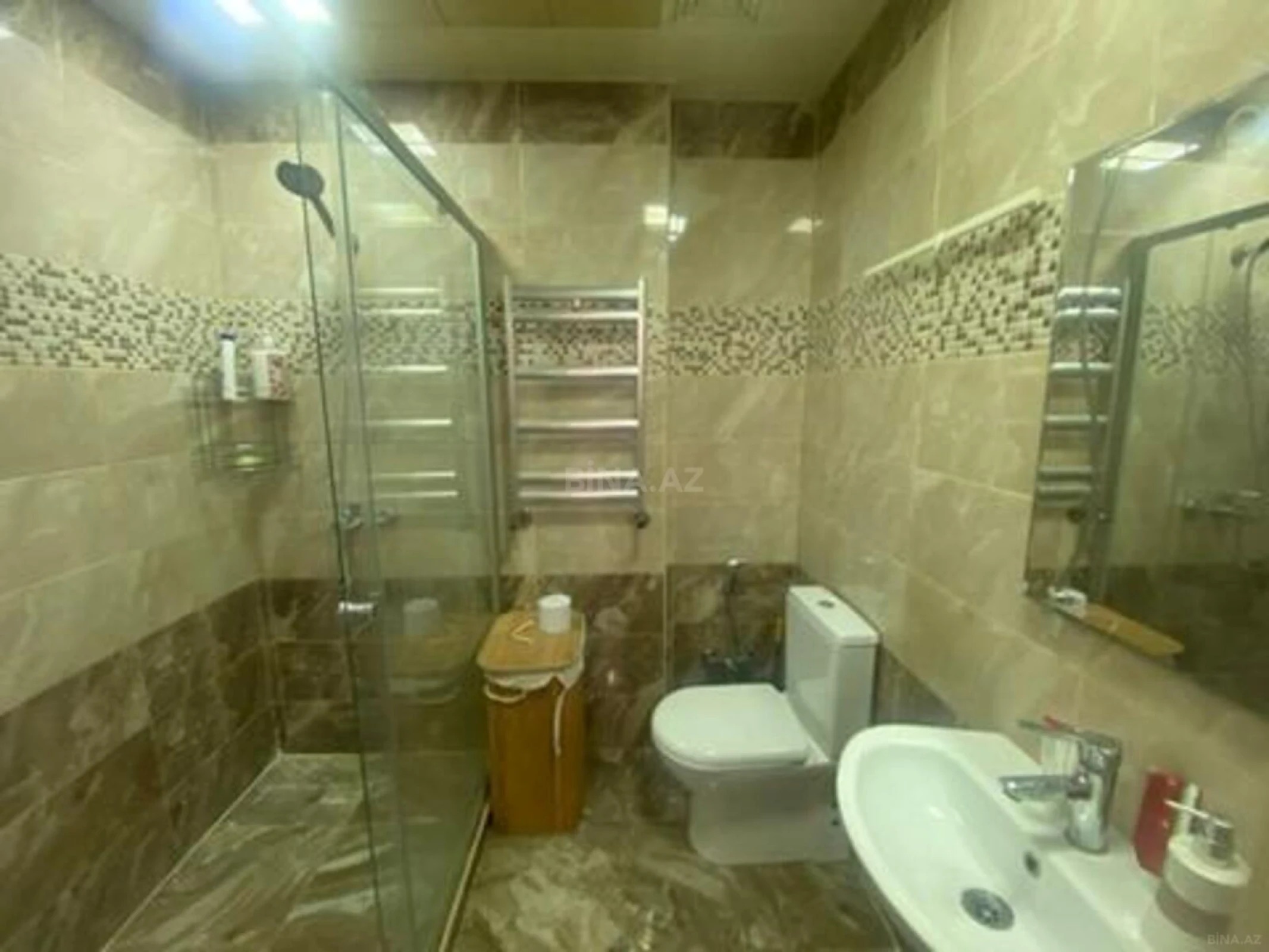 Kirayə verilir 2 otaqlı mənzil 73 m²