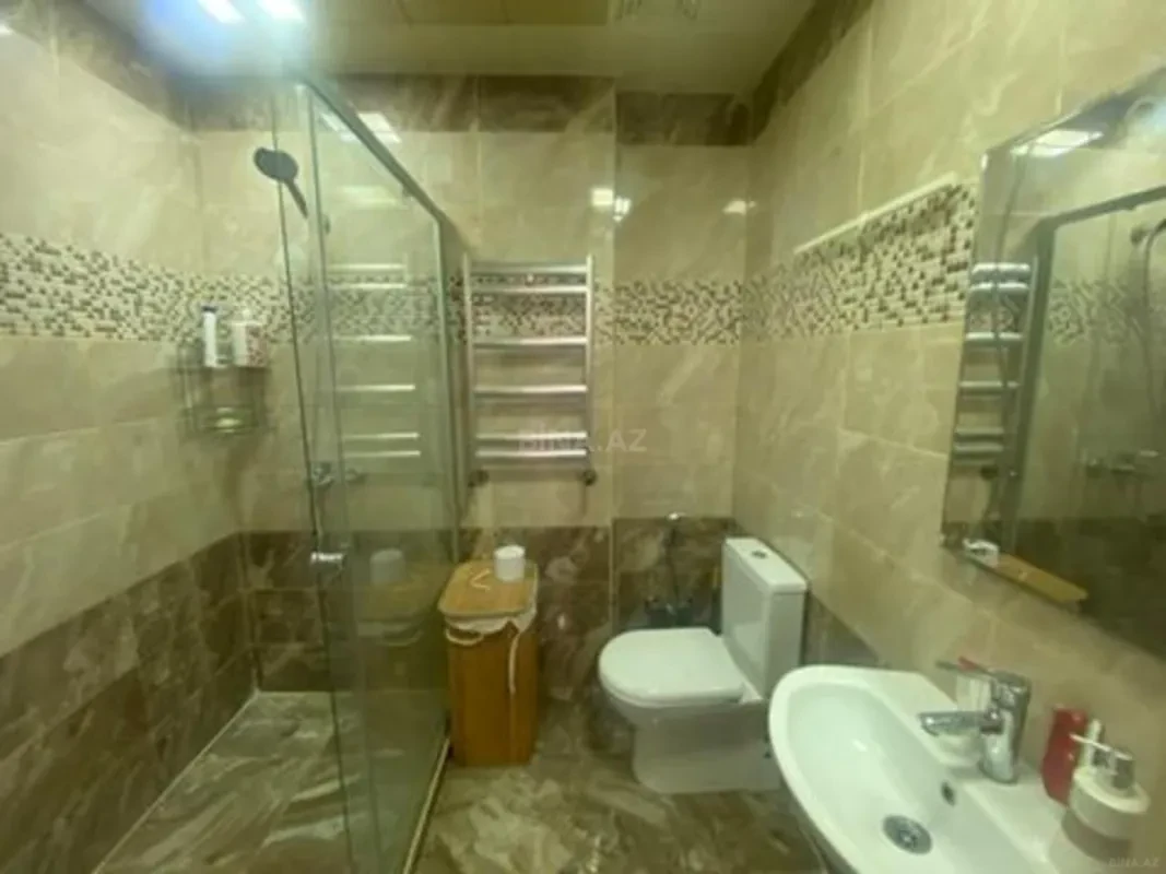 Kirayə verilir 2 otaqlı mənzil 73 m²