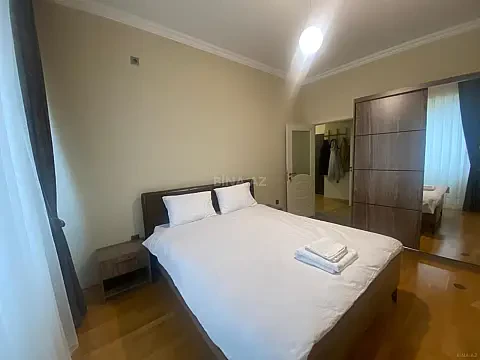 Kirayə verilir 2 otaqlı mənzil 73 m²