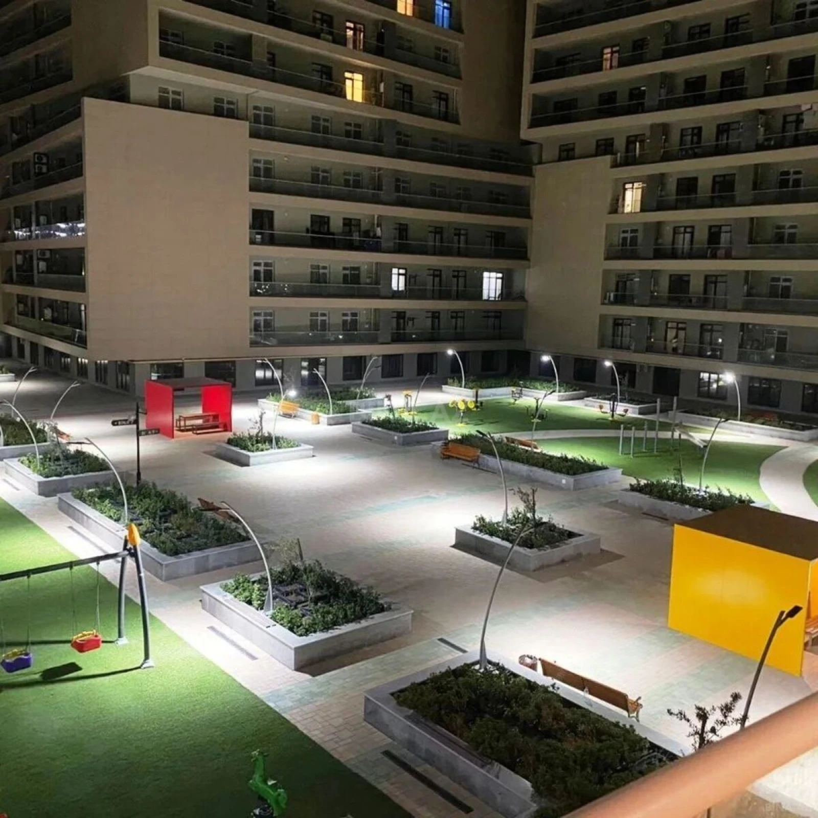 Kirayə verilir 3 otaqlı mənzil 148 m²