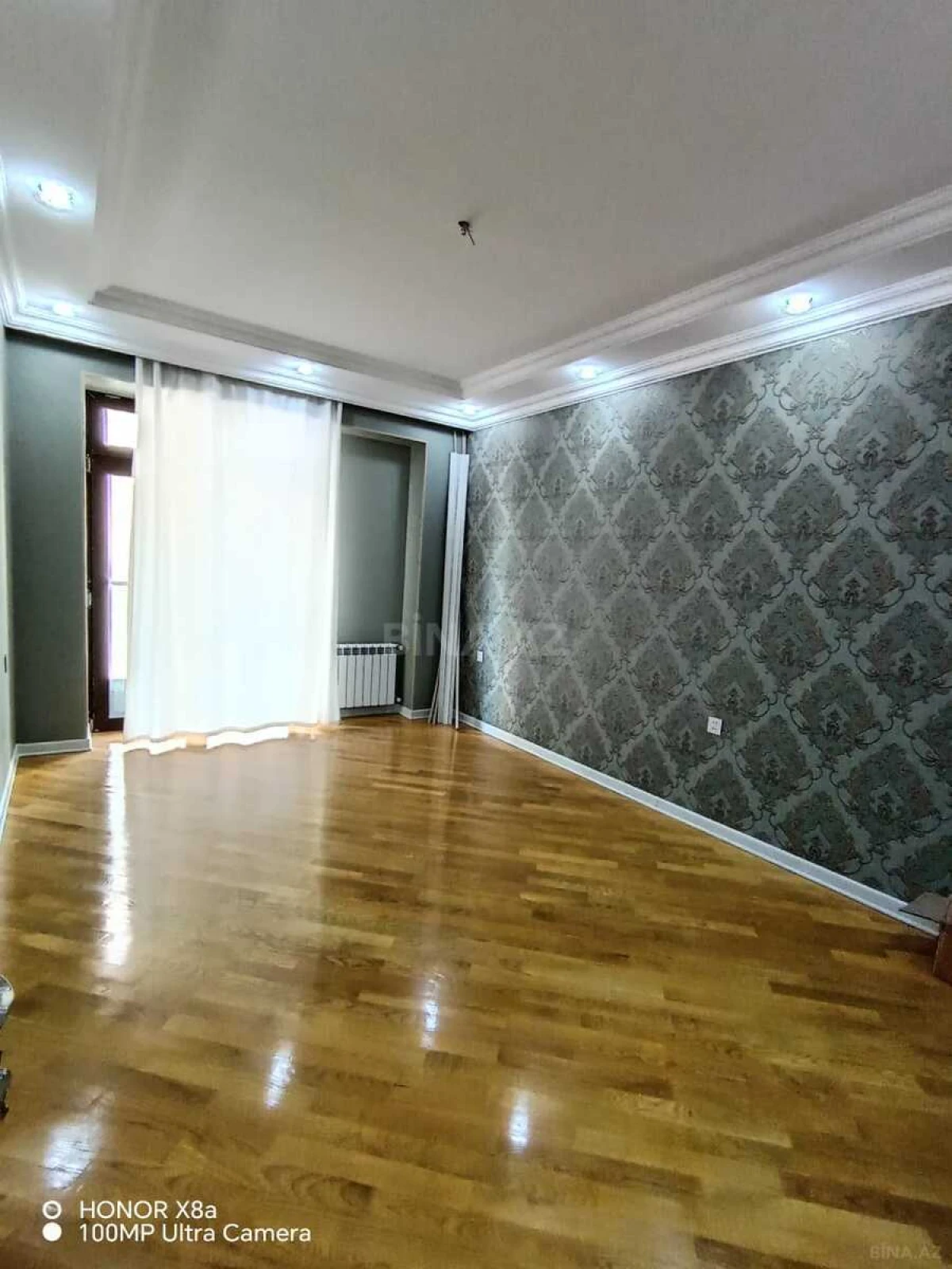 Kirayə verilir 3 otaqlı mənzil 148 m²