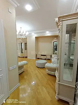 Kirayə verilir 3 otaqlı mənzil 148 m²