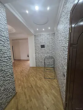 Kirayə verilir 2 otaqlı mənzil 110 m²