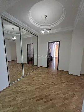 Kirayə verilir 2 otaqlı mənzil 110 m²