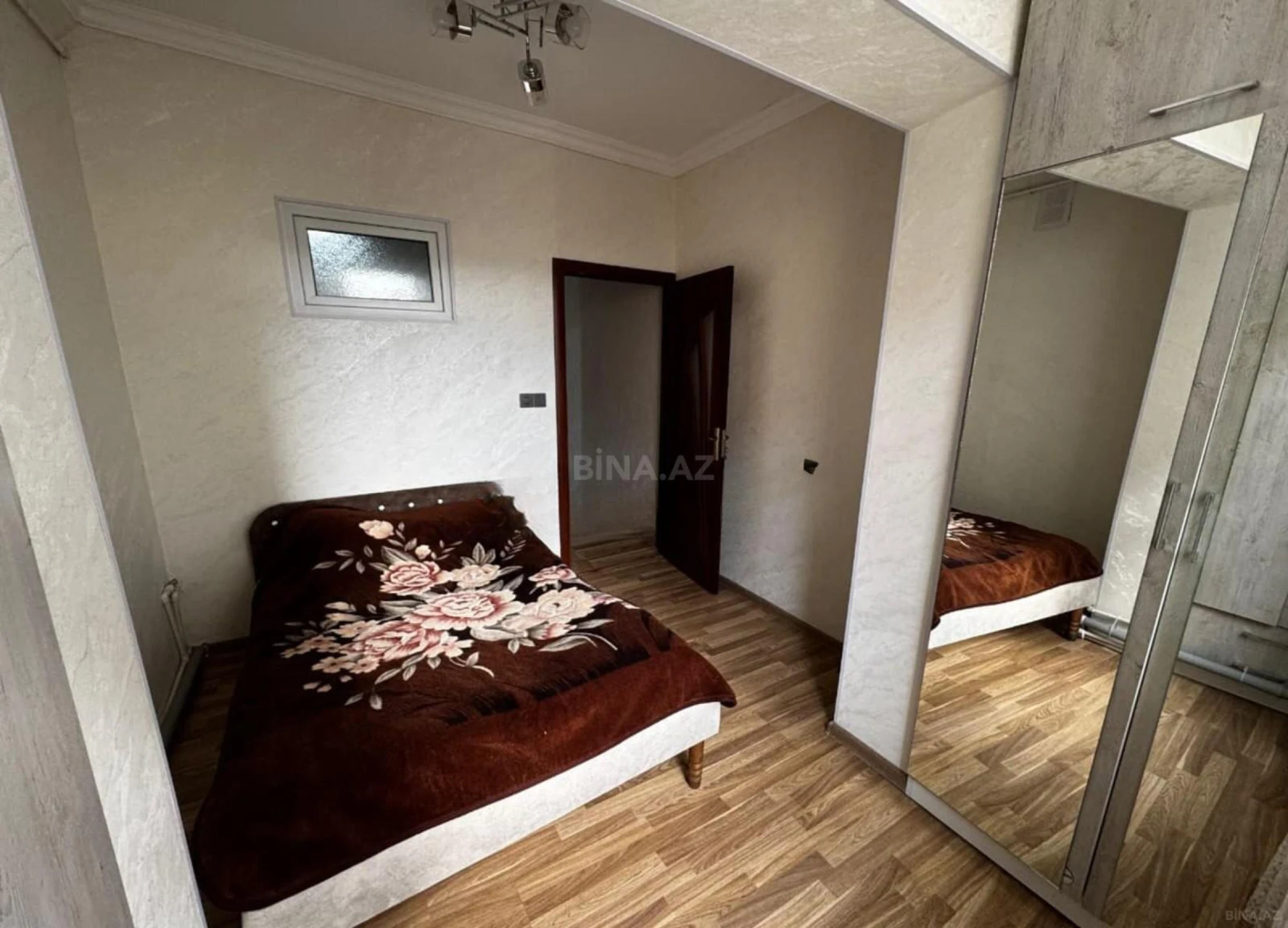 Satılır 2 otaqlı mənzil 40 m²