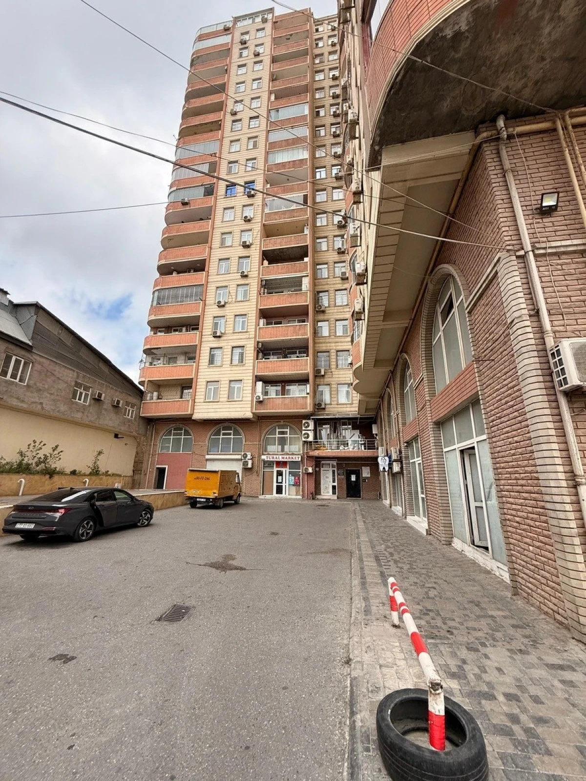 Satılır 3 otaqlı mənzil 100 m²