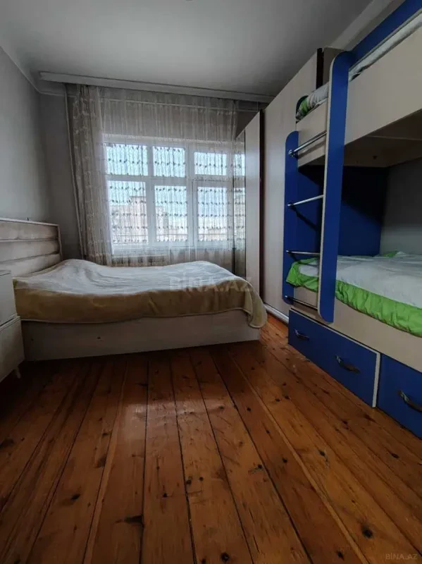 Satılır 3 otaqlı mənzil 95 m²
