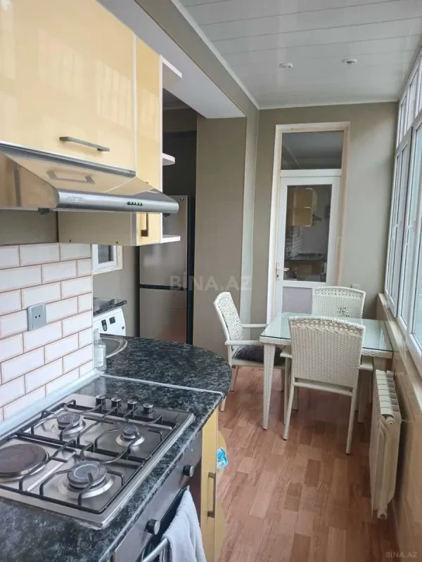 Satılır 3 otaqlı mənzil 95 m²