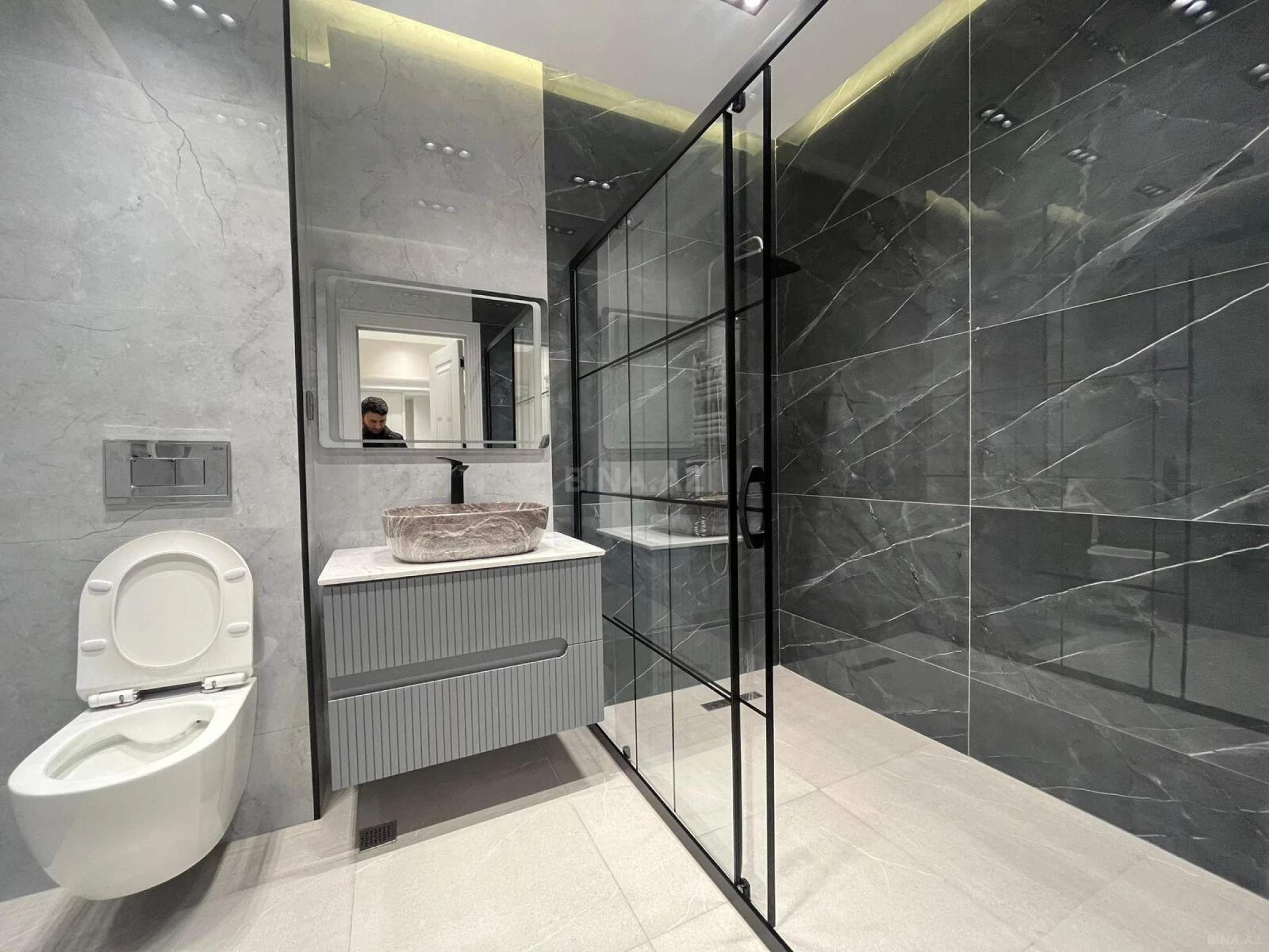 Kirayə verilir 3 otaqlı mənzil 110 m²