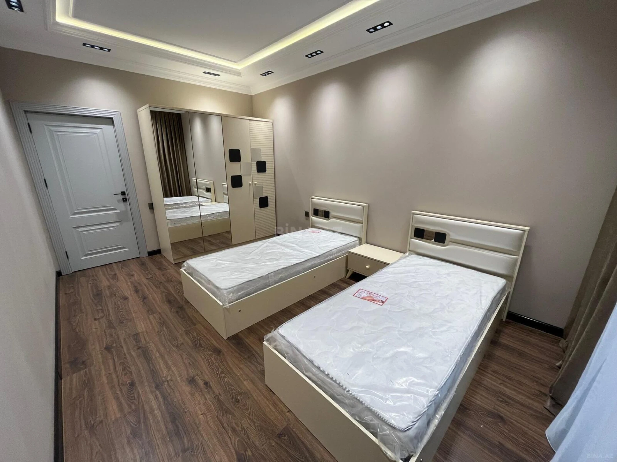 Kirayə verilir 3 otaqlı mənzil 110 m²