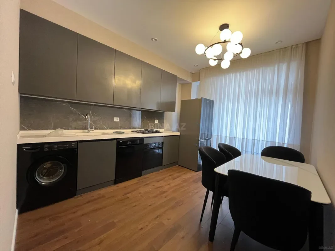 Kirayə verilir 3 otaqlı mənzil 110 m²