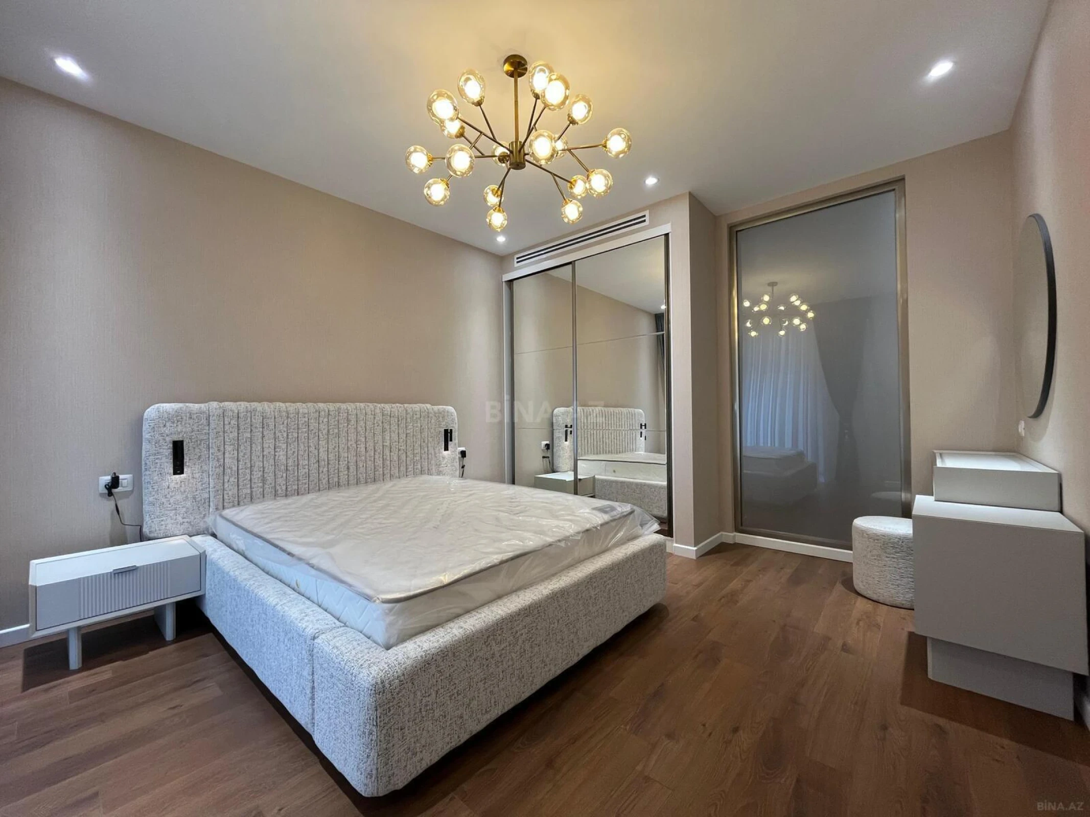 Kirayə verilir 3 otaqlı mənzil 110 m²