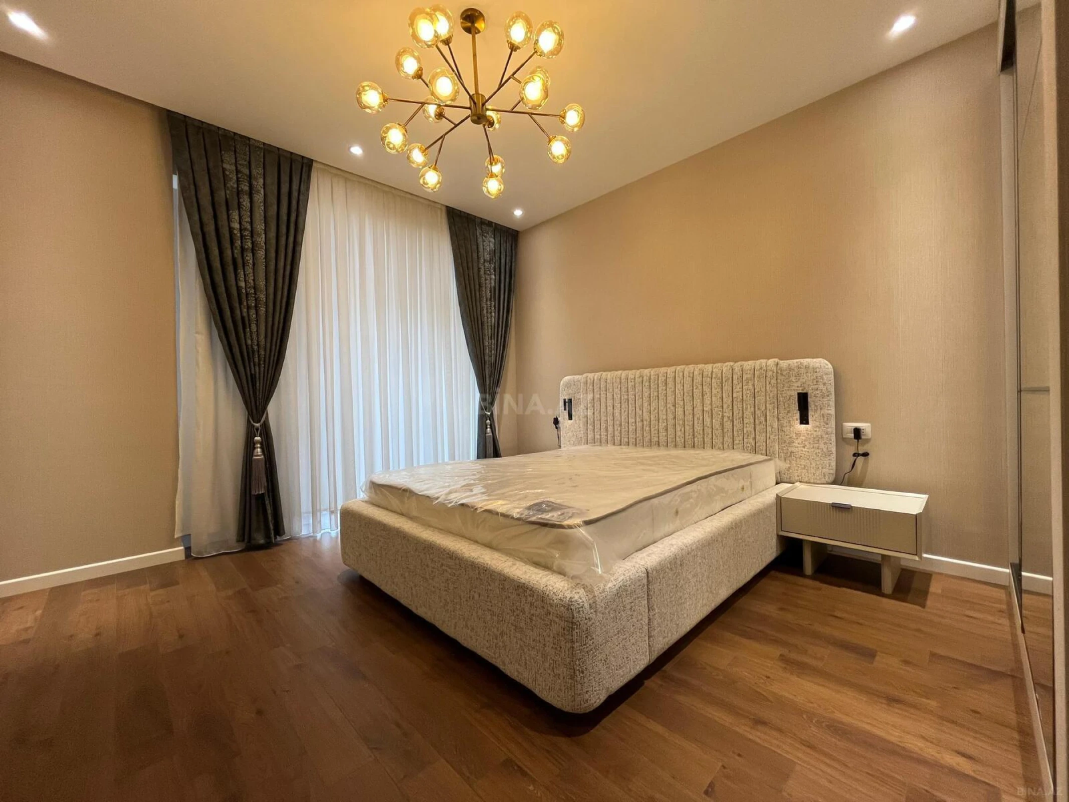 Kirayə verilir 3 otaqlı mənzil 110 m²