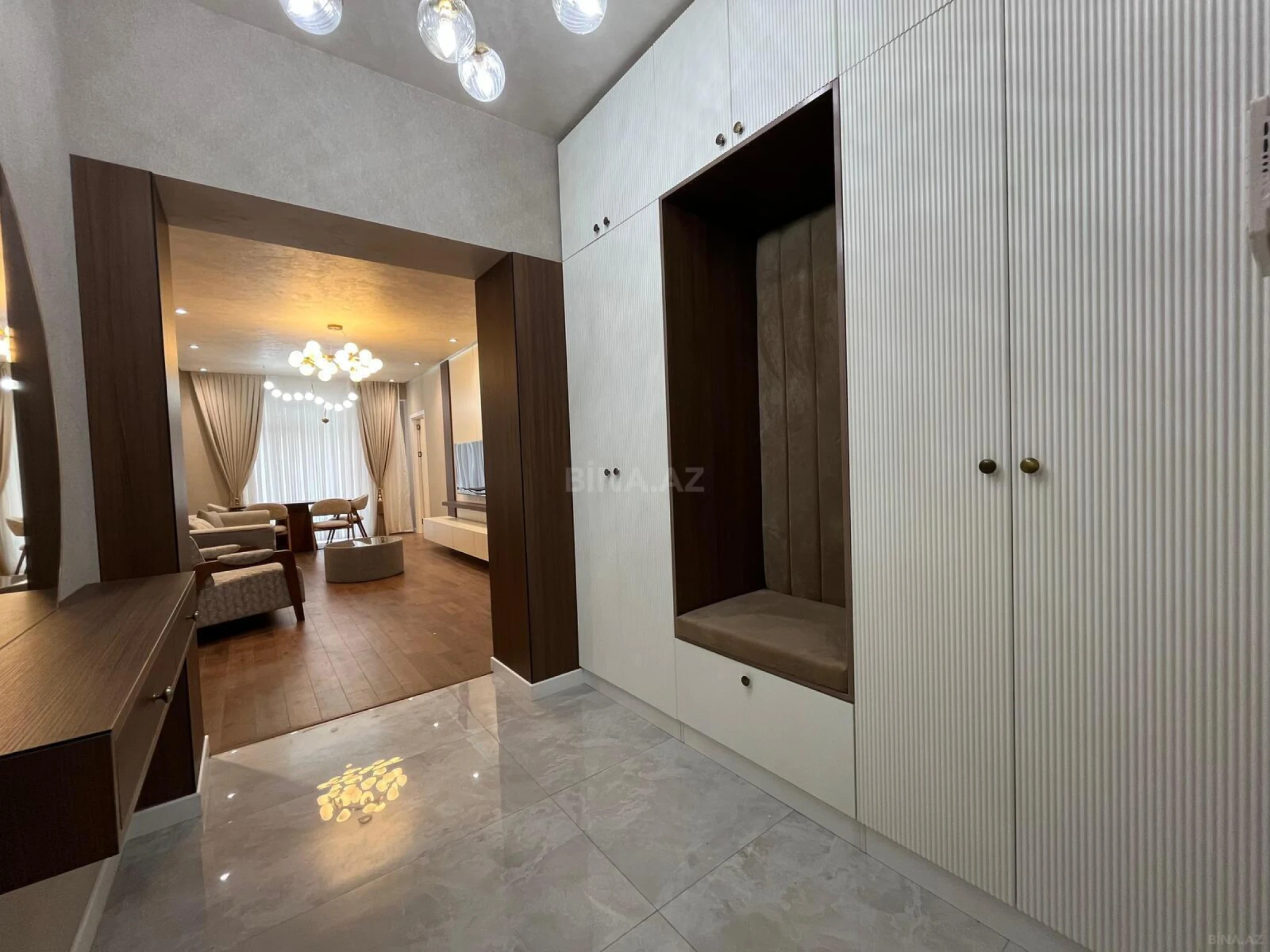 Kirayə verilir 3 otaqlı mənzil 110 m²