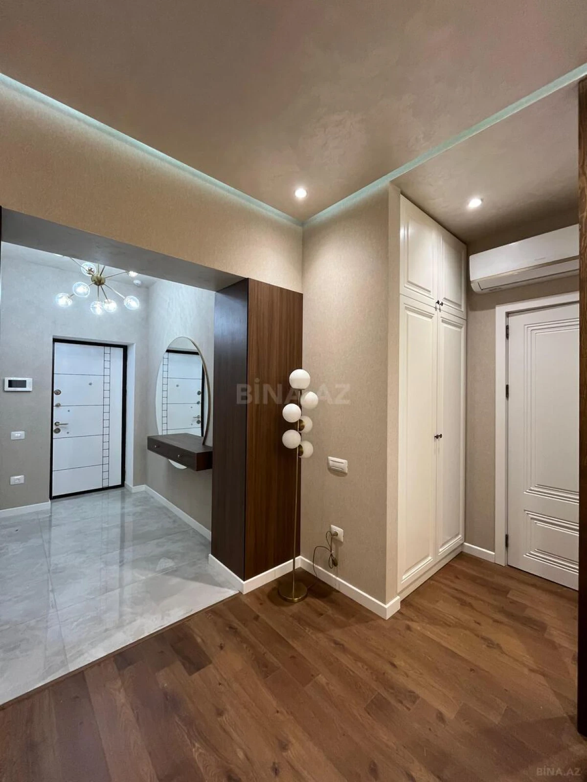 Kirayə verilir 3 otaqlı mənzil 110 m²
