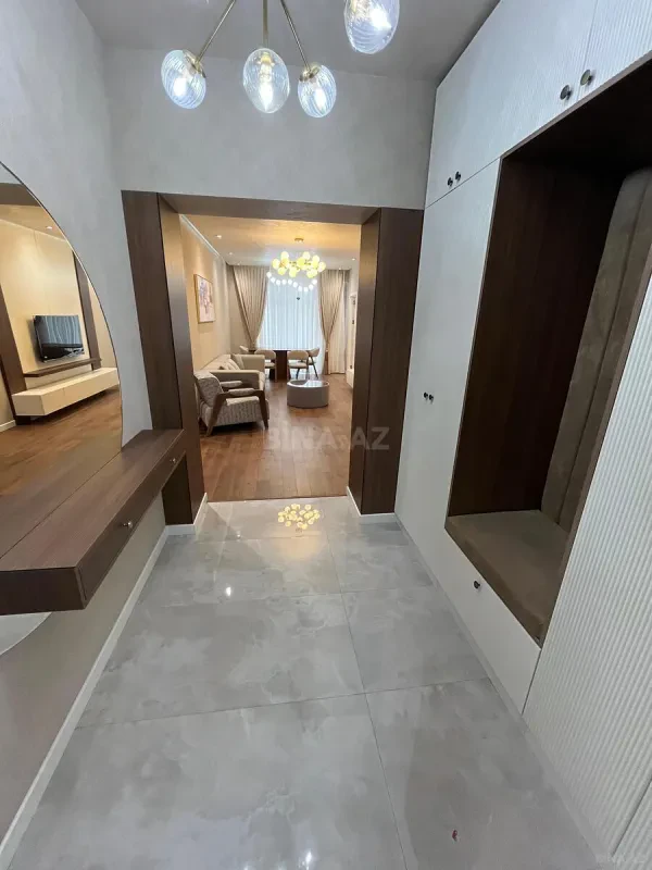 Kirayə verilir 3 otaqlı mənzil 110 m²