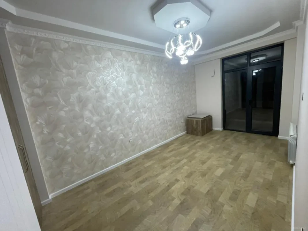 Satılır 2 otaqlı mənzil 70 m²
