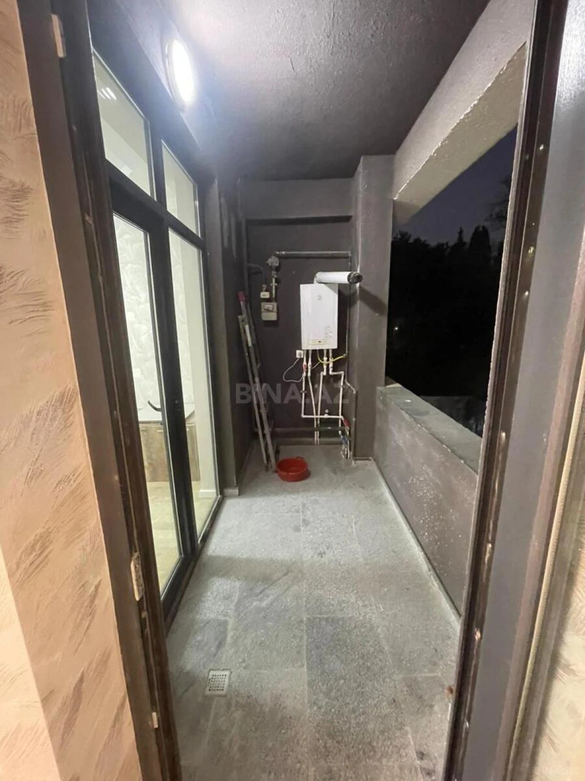 Satılır 2 otaqlı mənzil 70 m²