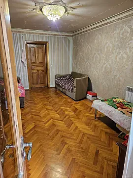 Kirayə verilir 3 otaqlı mənzil 1 m²