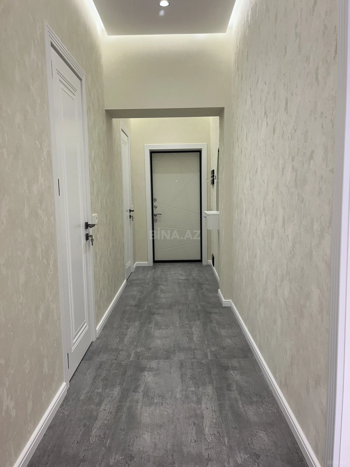 Satılır 2 otaqlı mənzil 59 m²