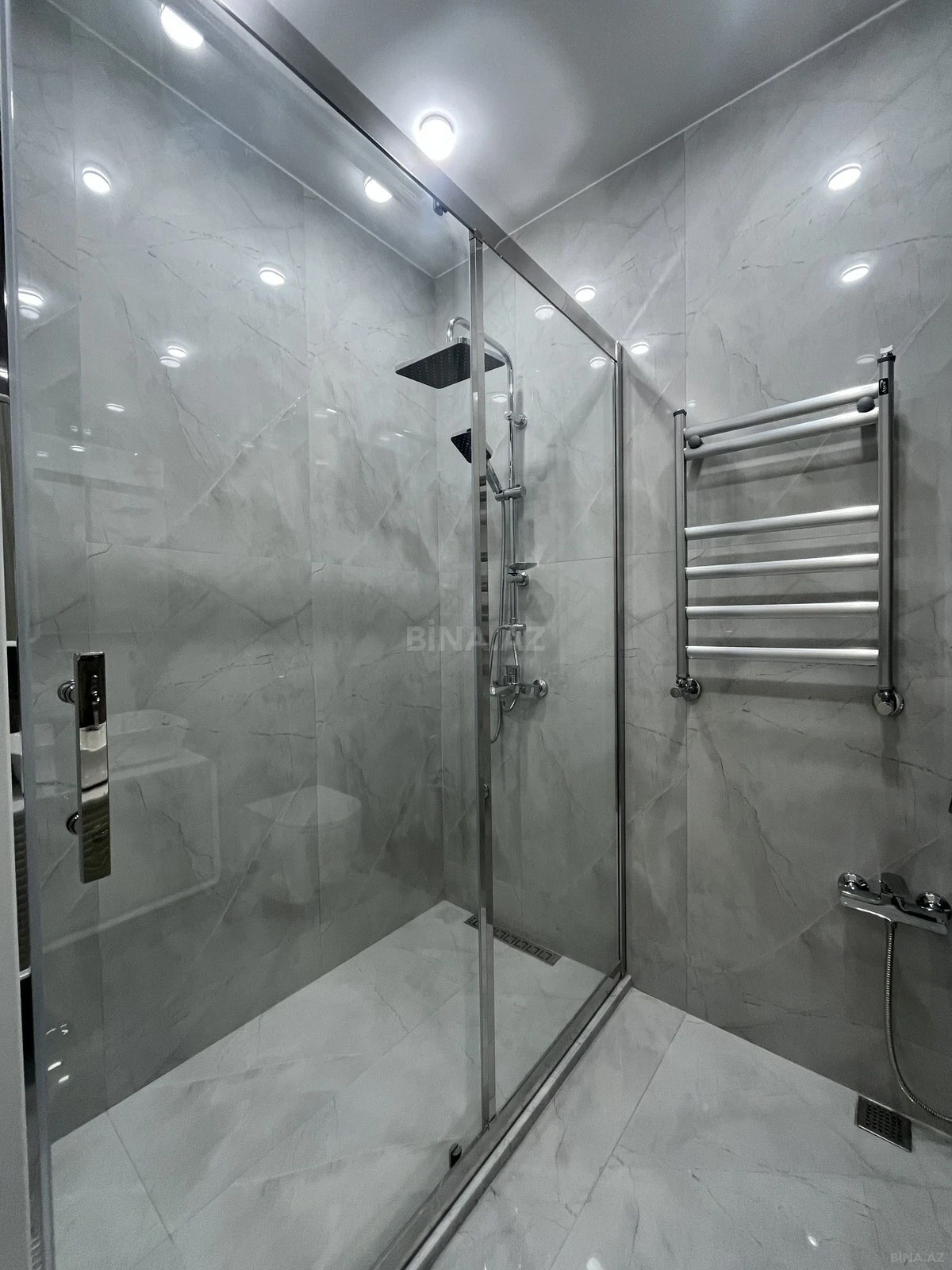Satılır 2 otaqlı mənzil 59 m²