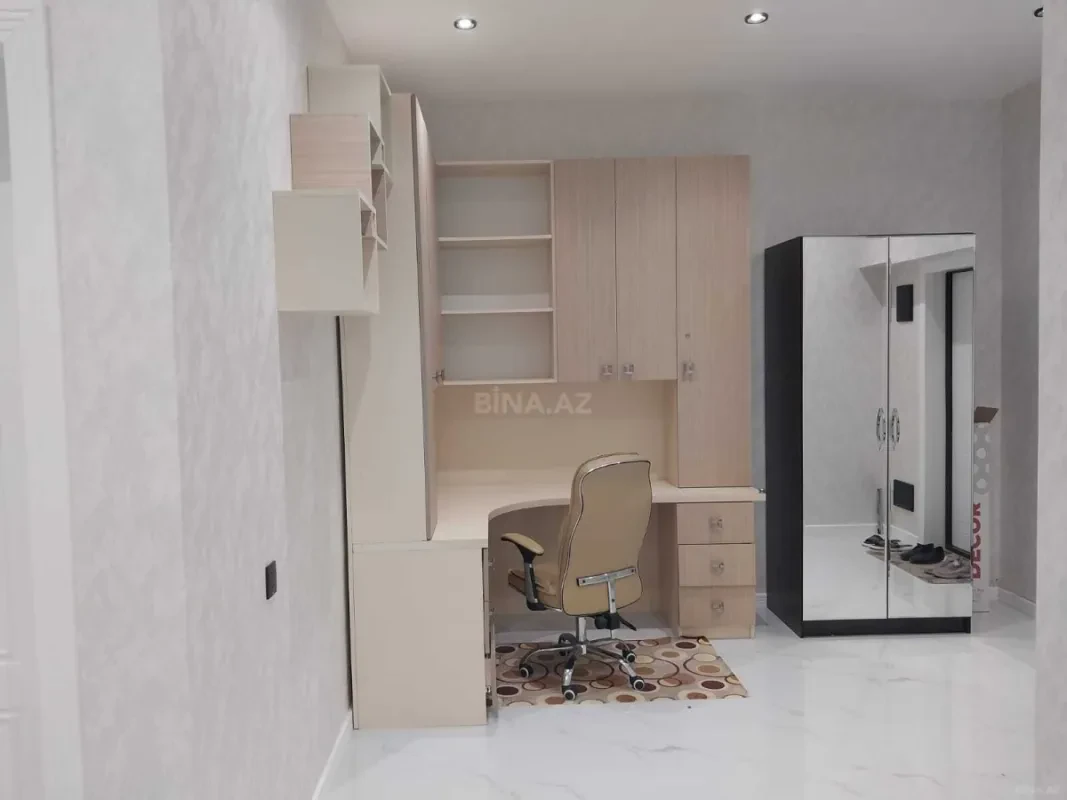 Kirayə verilir 3 otaqlı mənzil 105 m²