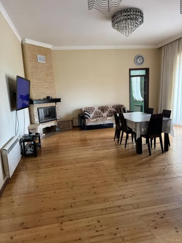 Satılır 7 otaqlı həyət evi 309 m²