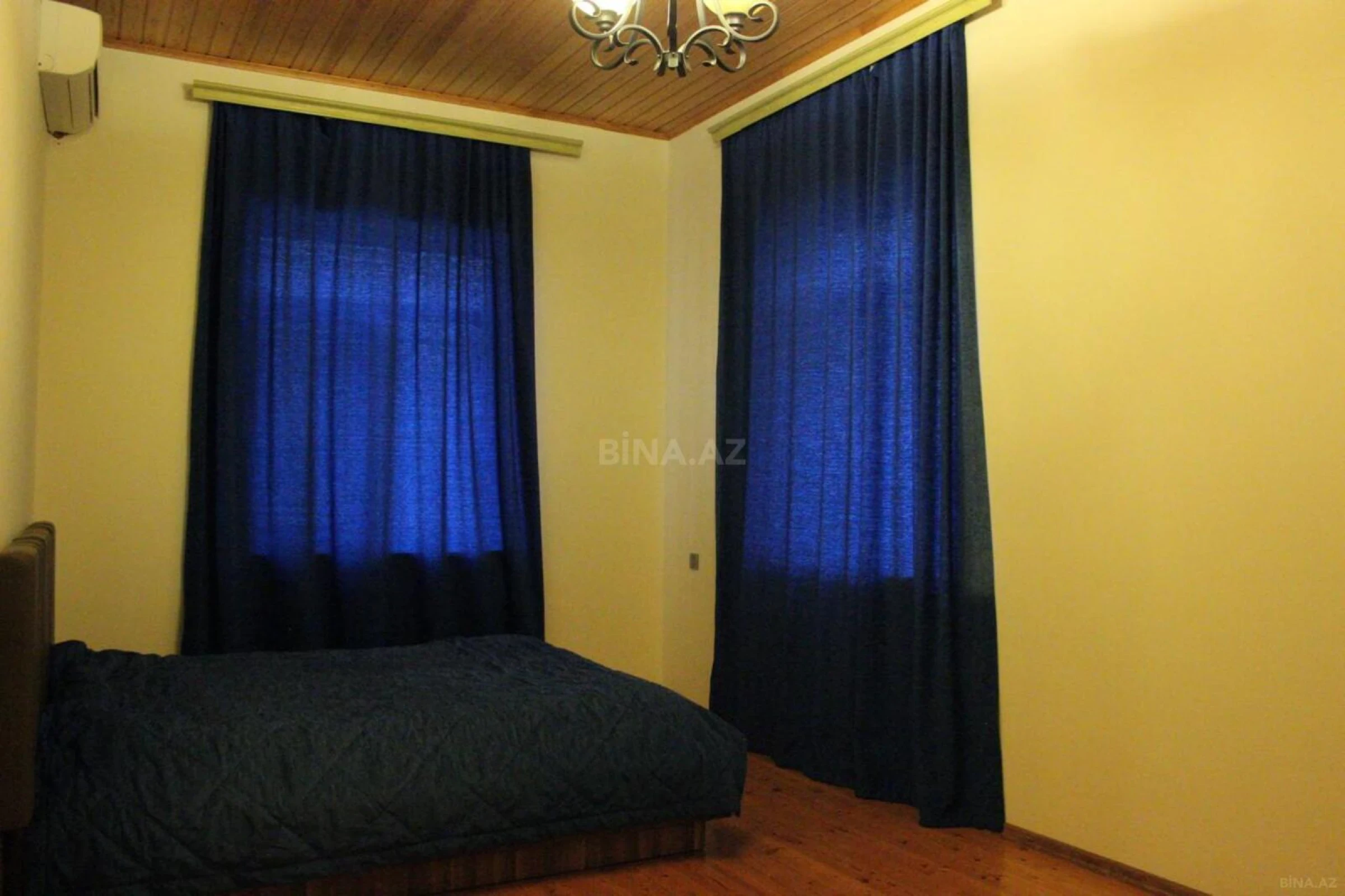 Satılır 7 otaqlı həyət evi 309 m²