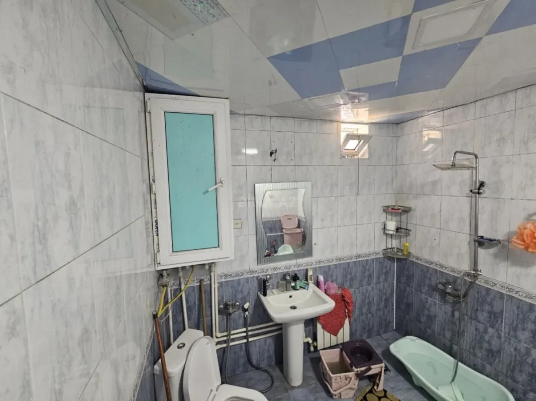 Kirayə verilir 2 otaqlı mənzil 60 m²