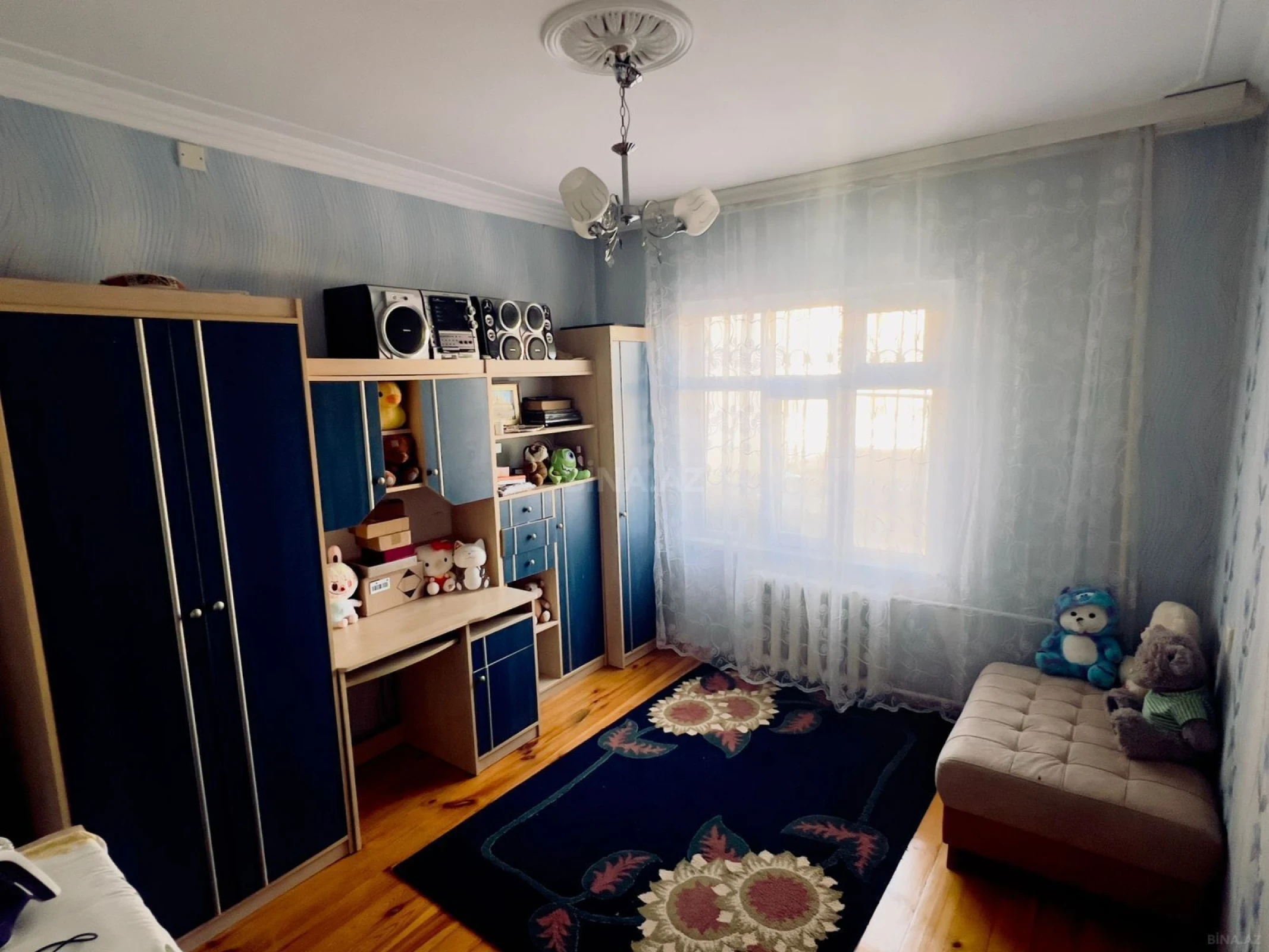 Satılır 4 otaqlı mənzil 114 m²