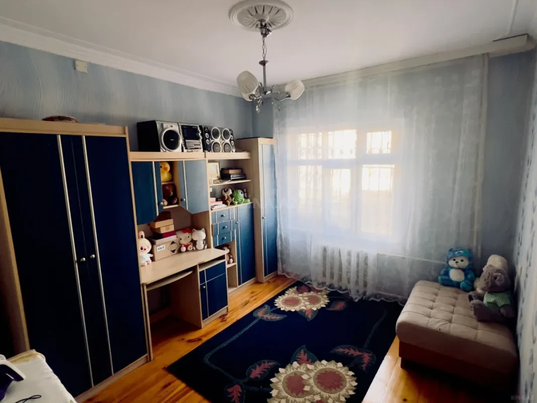 Satılır 4 otaqlı mənzil 114 m²
