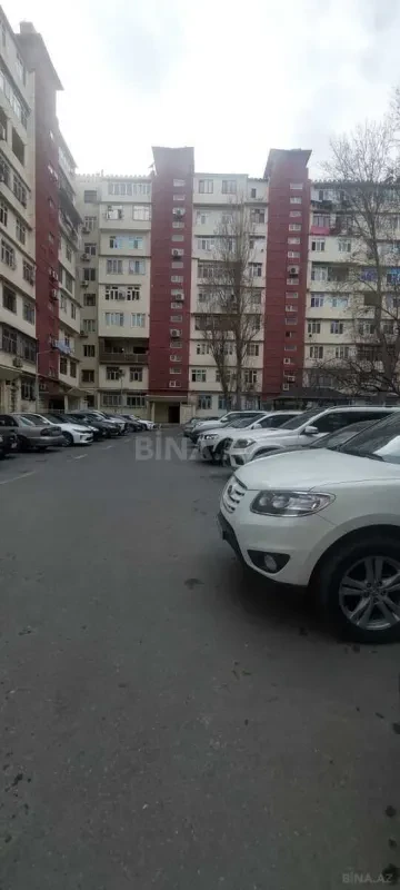 Satılır 4 otaqlı mənzil 114 m²