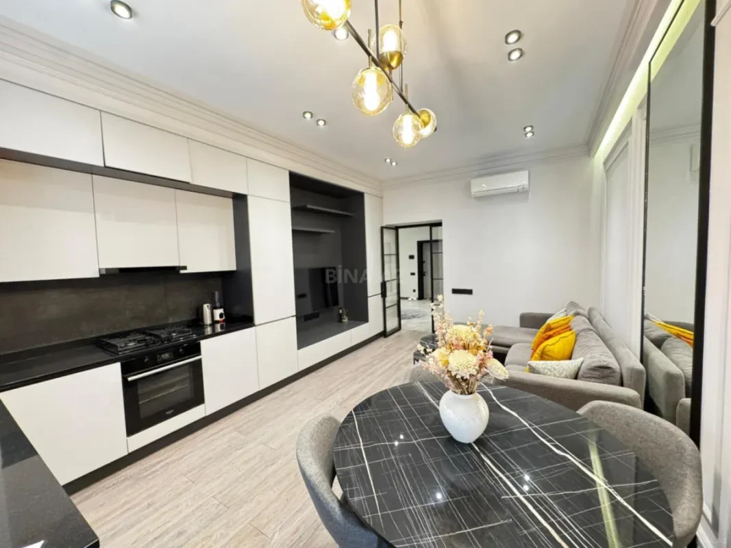 Kirayə verilir 3 otaqlı mənzil 110 m²