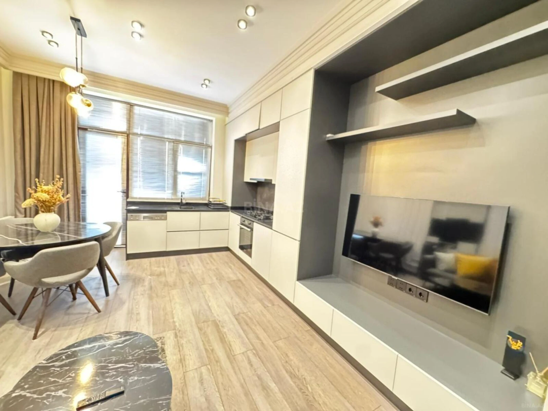 Kirayə verilir 3 otaqlı mənzil 110 m²