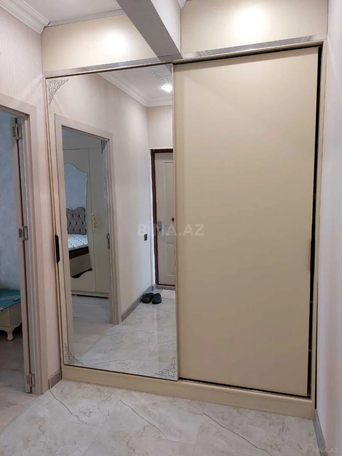 Kirayə verilir 2 otaqlı mənzil 65 m²