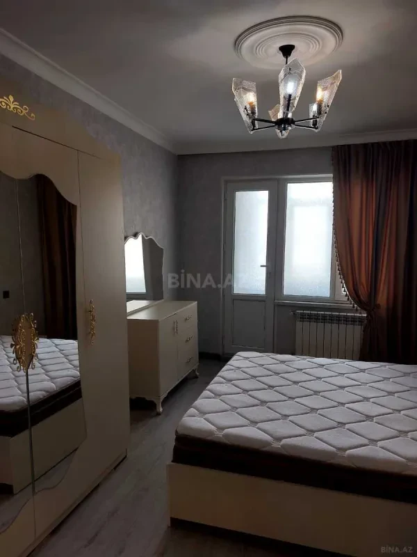 Kirayə verilir 2 otaqlı mənzil 65 m²