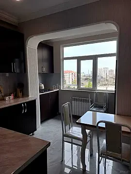 Kirayə verilir 2 otaqlı mənzil 65 m²