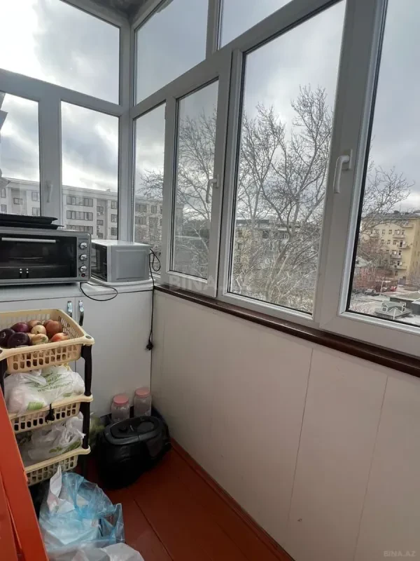 Satılır 4 otaqlı mənzil 100 m²