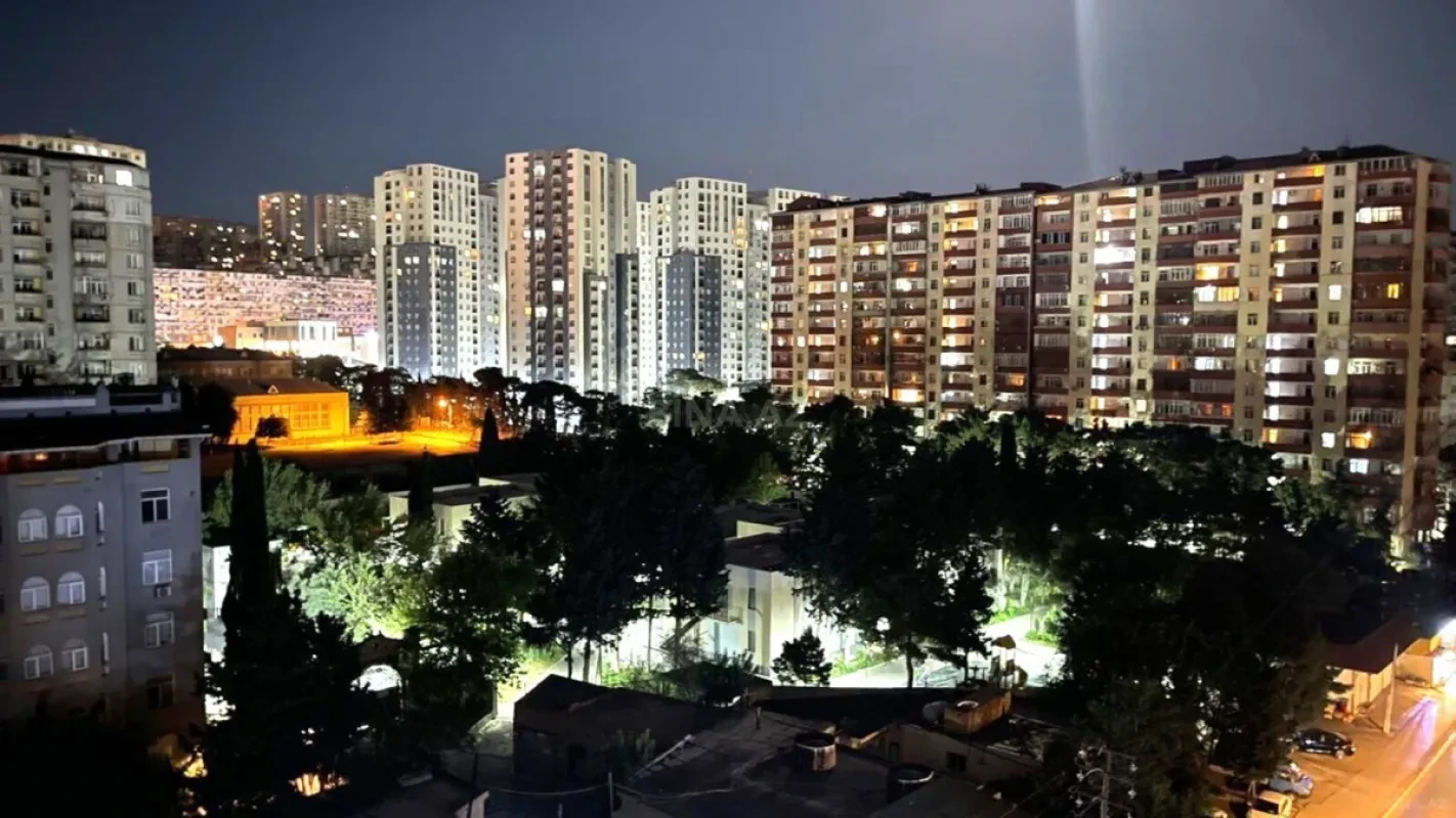 Satılır 2 otaqlı mənzil 55 m²