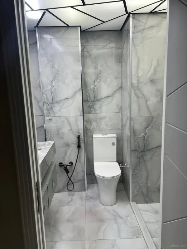 Satılır 2 otaqlı mənzil 71 m²