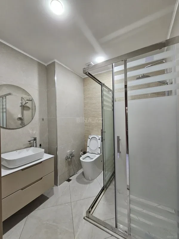 Kirayə verilir 2 otaqlı mənzil 80 m²