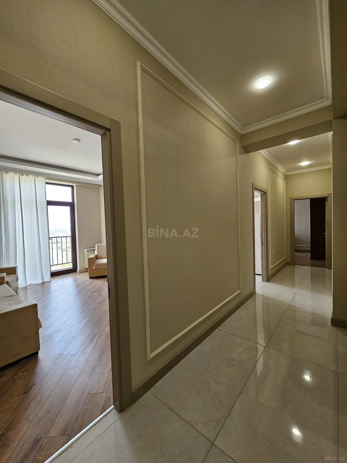 Kirayə verilir 2 otaqlı mənzil 80 m²