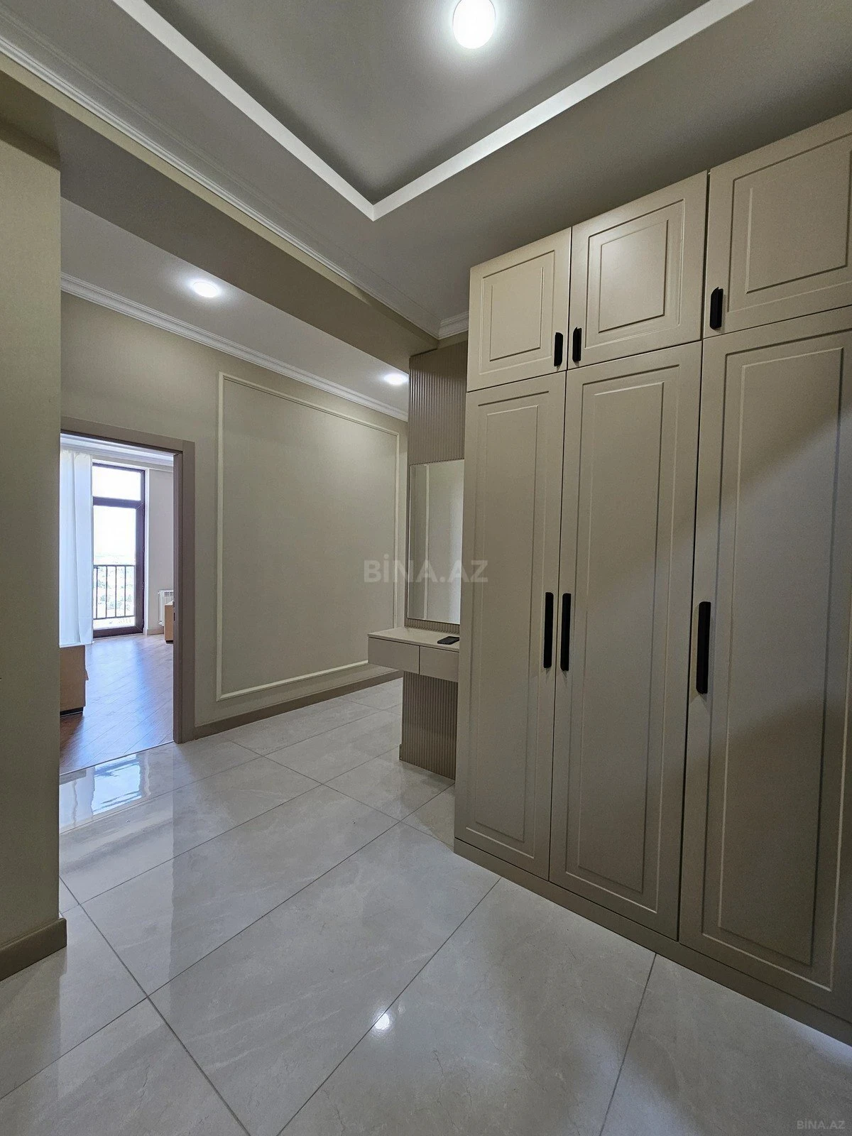 Kirayə verilir 2 otaqlı mənzil 80 m²
