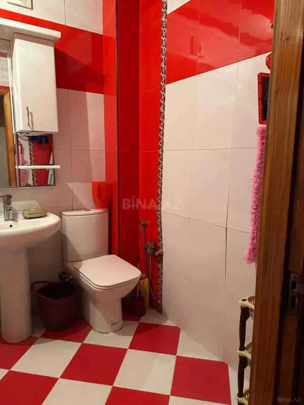 Satılır 4 otaqlı mənzil 120 m²