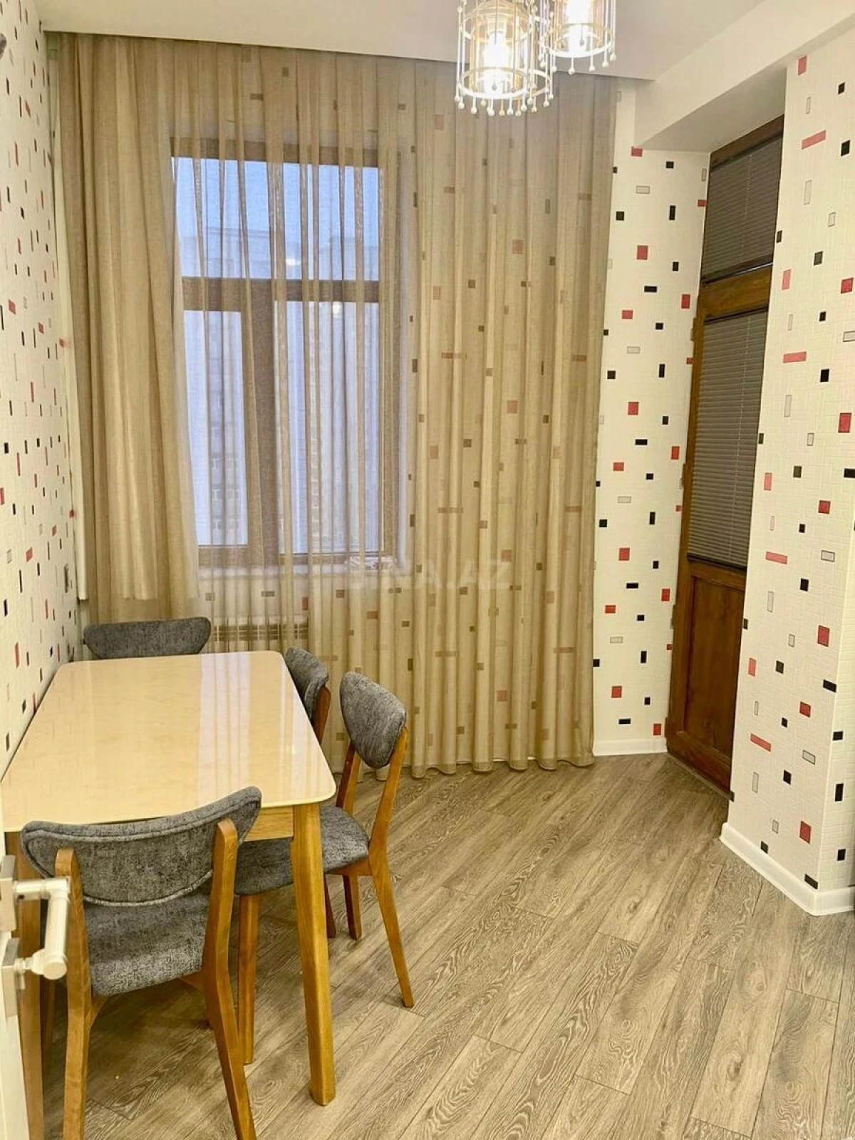 Kirayə verilir 3 otaqlı mənzil 110 m²
